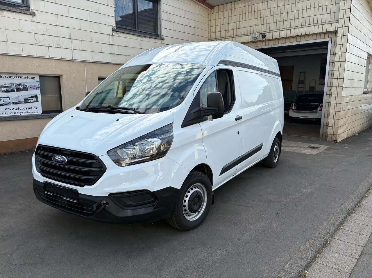 Ford Transit Custom 300 L2 H2 Motorschaden - Furgon: slika 1 Ford Transit Custom 300 L2 H2 Motorschaden - Furgon: slika 1