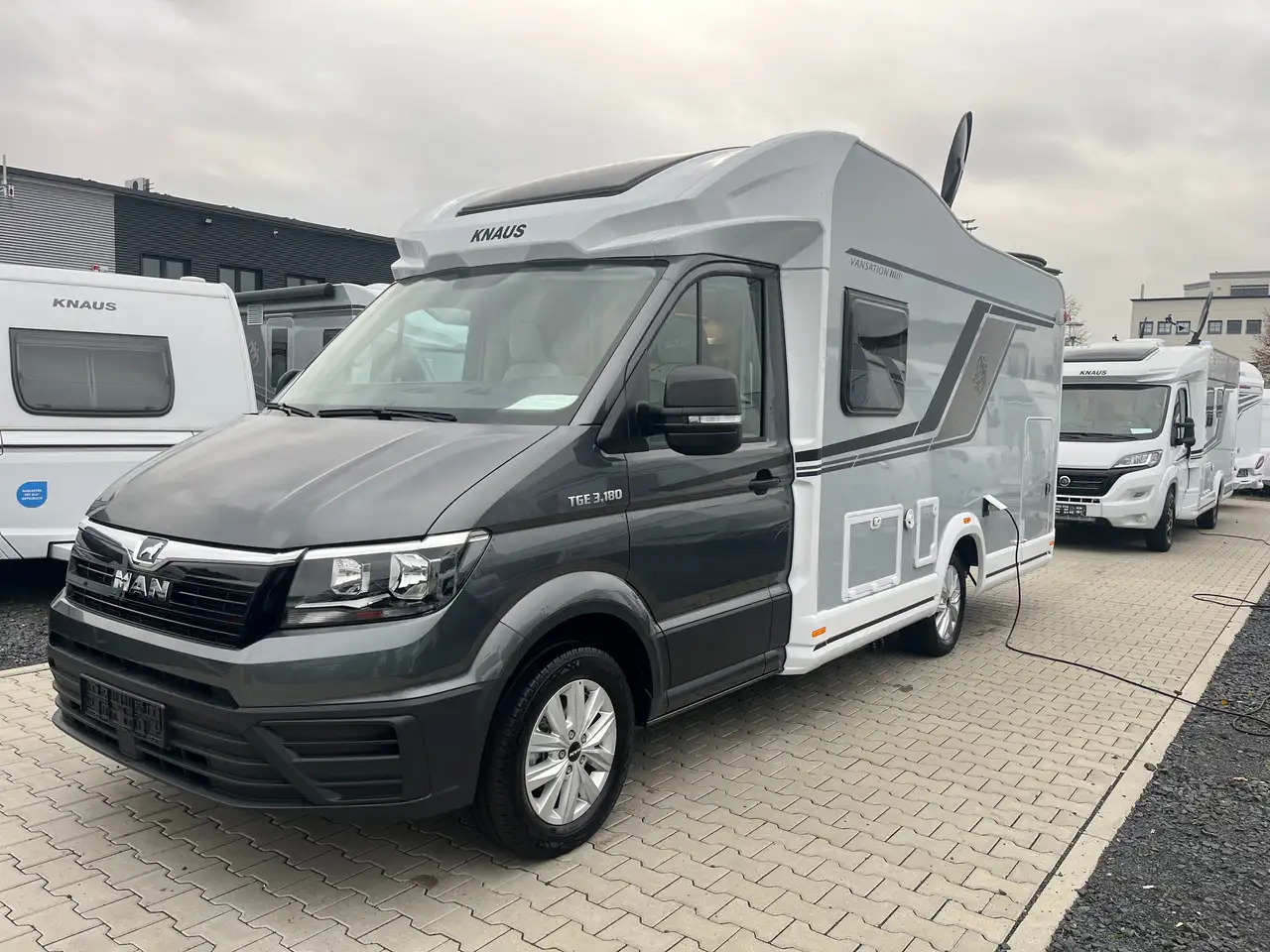 Knaus VAN WAVE 640 MEG VANSATION - Polintegriran avtodom: slika 1 Knaus VAN WAVE 640 MEG VANSATION - Polintegriran avtodom: slika 1
