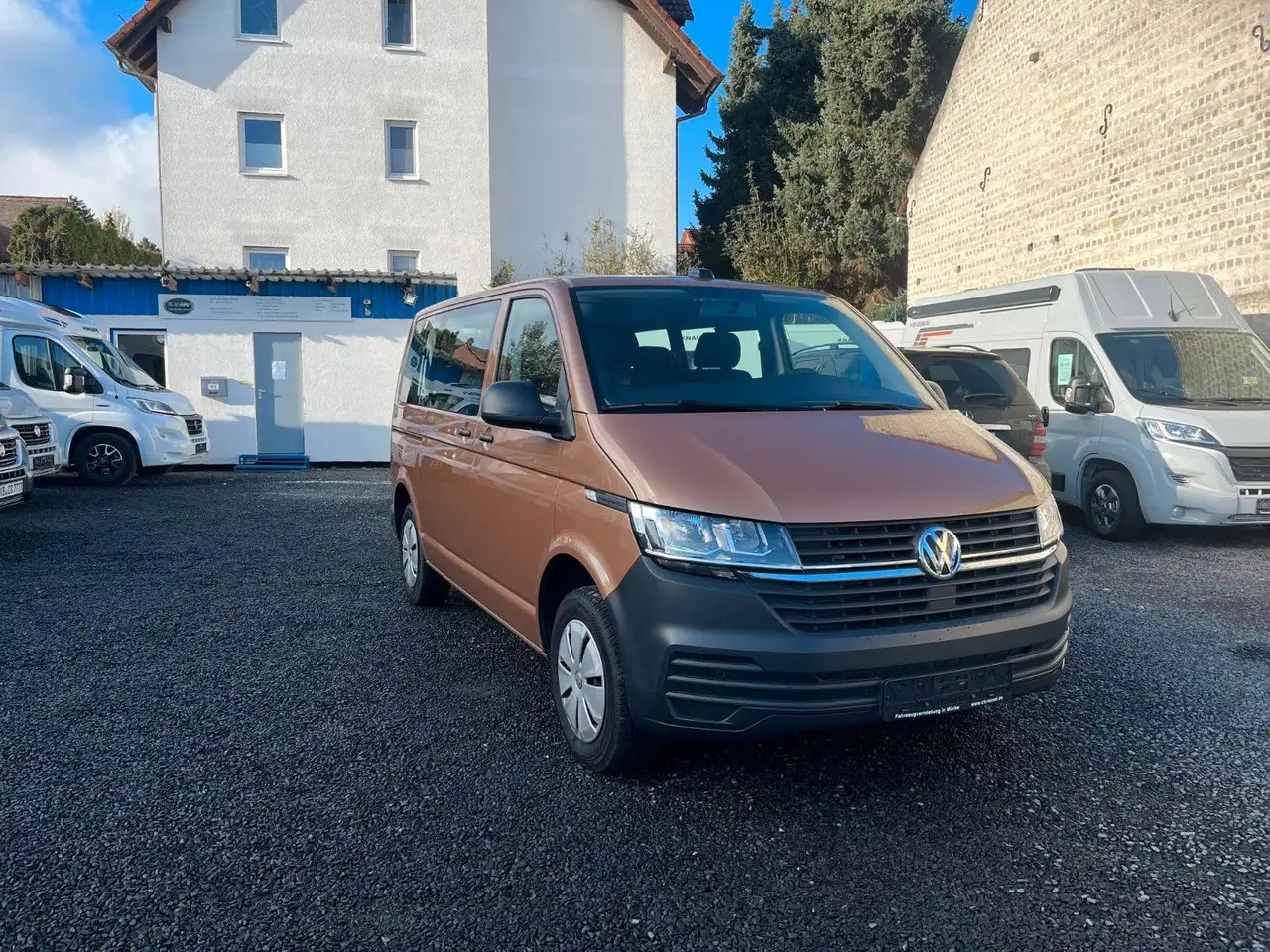 Volkswagen T6.1 Transporter T6.1 Transporter Kombi Kombi FWD - Minibus, Potniški kombi: slika 4 Volkswagen T6.1 Transporter T6.1 Transporter Kombi Kombi FWD - Minibus, Potniški kombi: slika 4