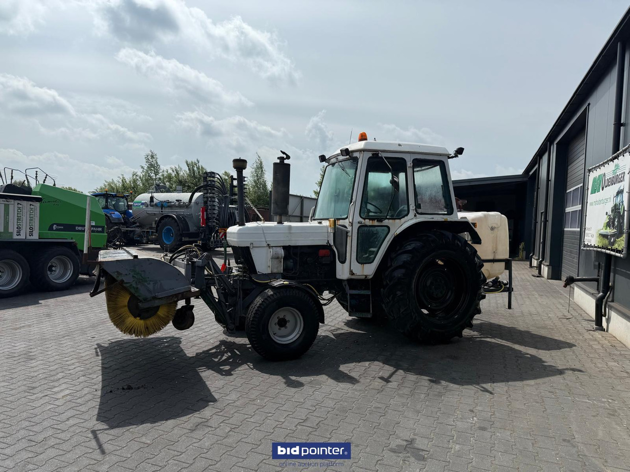 Ford 6610 met rolbezem - Traktor: slika 4 Ford 6610 met rolbezem - Traktor: slika 4