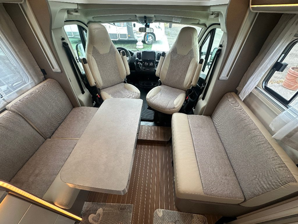 ETRUSCO .T 7400 SBC - Kombi avtodom: slika 3 ETRUSCO .T 7400 SBC - Kombi avtodom: slika 3