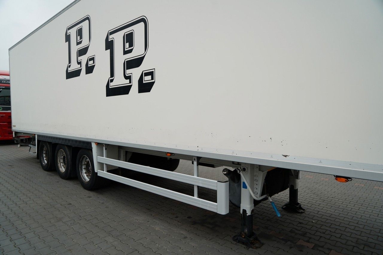 Chereau CHŁODNIA / CARRIER VECTOR 1950MT / DOPPELSTOCK - Polprikolica hladilnik: slika 5 Chereau CHŁODNIA / CARRIER VECTOR 1950MT / DOPPELSTOCK - Polprikolica hladilnik: slika 5