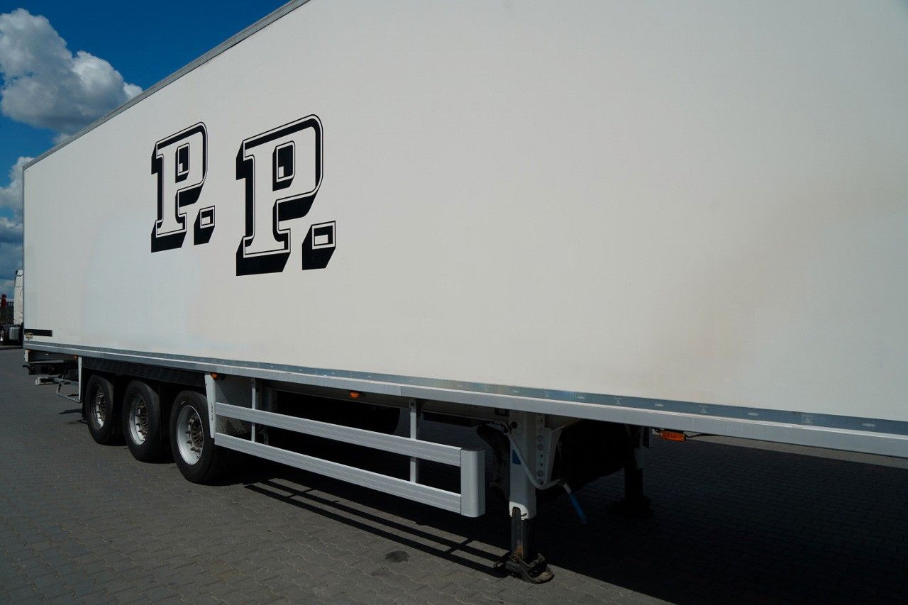 Chereau CHŁODNIA / CARRIER VECTOR 1950MT / DOPPELSTOCK - Polprikolica hladilnik: slika 5 Chereau CHŁODNIA / CARRIER VECTOR 1950MT / DOPPELSTOCK - Polprikolica hladilnik: slika 5