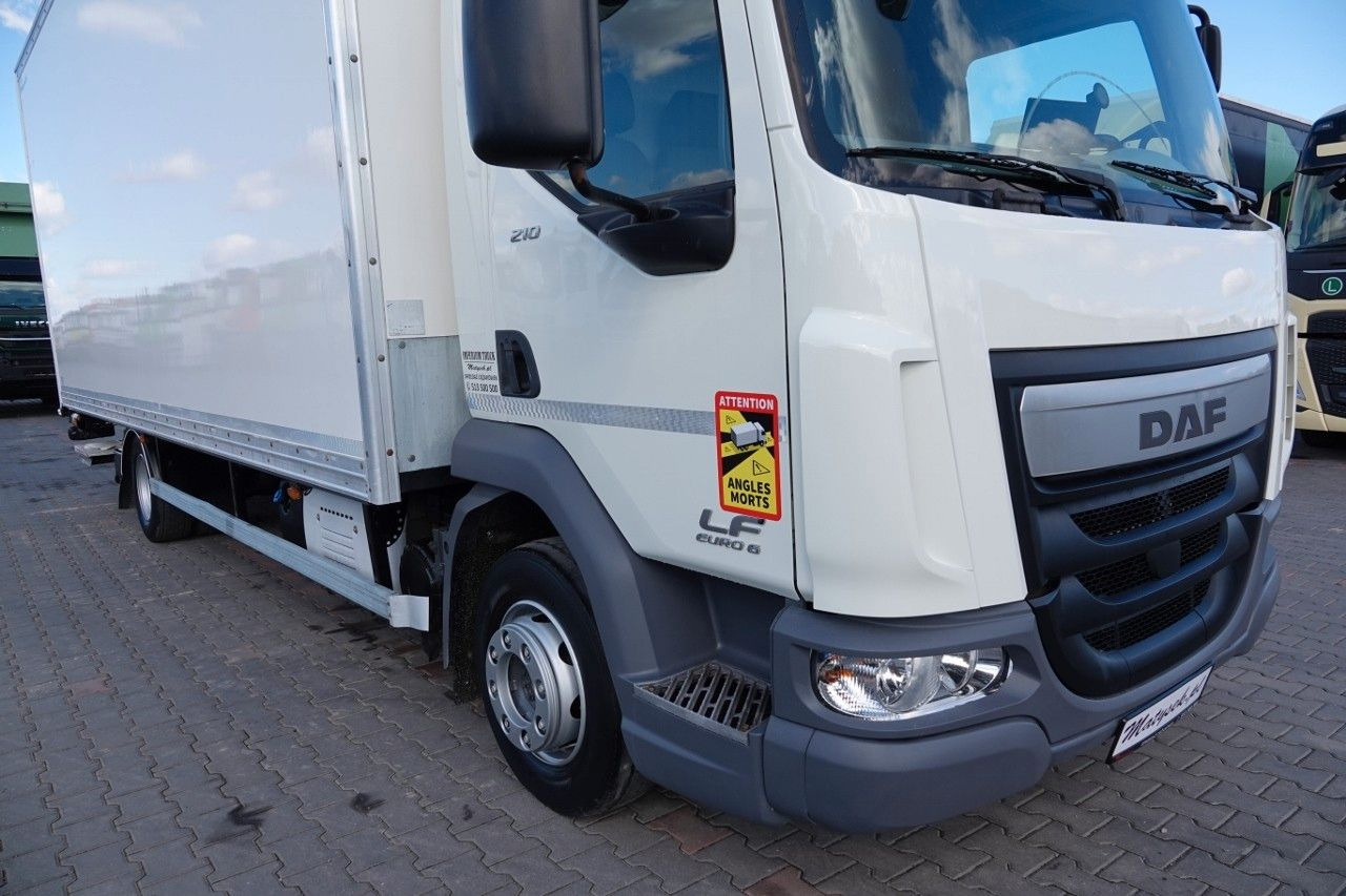DAF LF 210 / KONTENER - 7 M / SOLÓWKA / WINDA DHOLLA - Tovornjak zabojnik: slika 5 DAF LF 210 / KONTENER - 7 M / SOLÓWKA / WINDA DHOLLA - Tovornjak zabojnik: slika 5