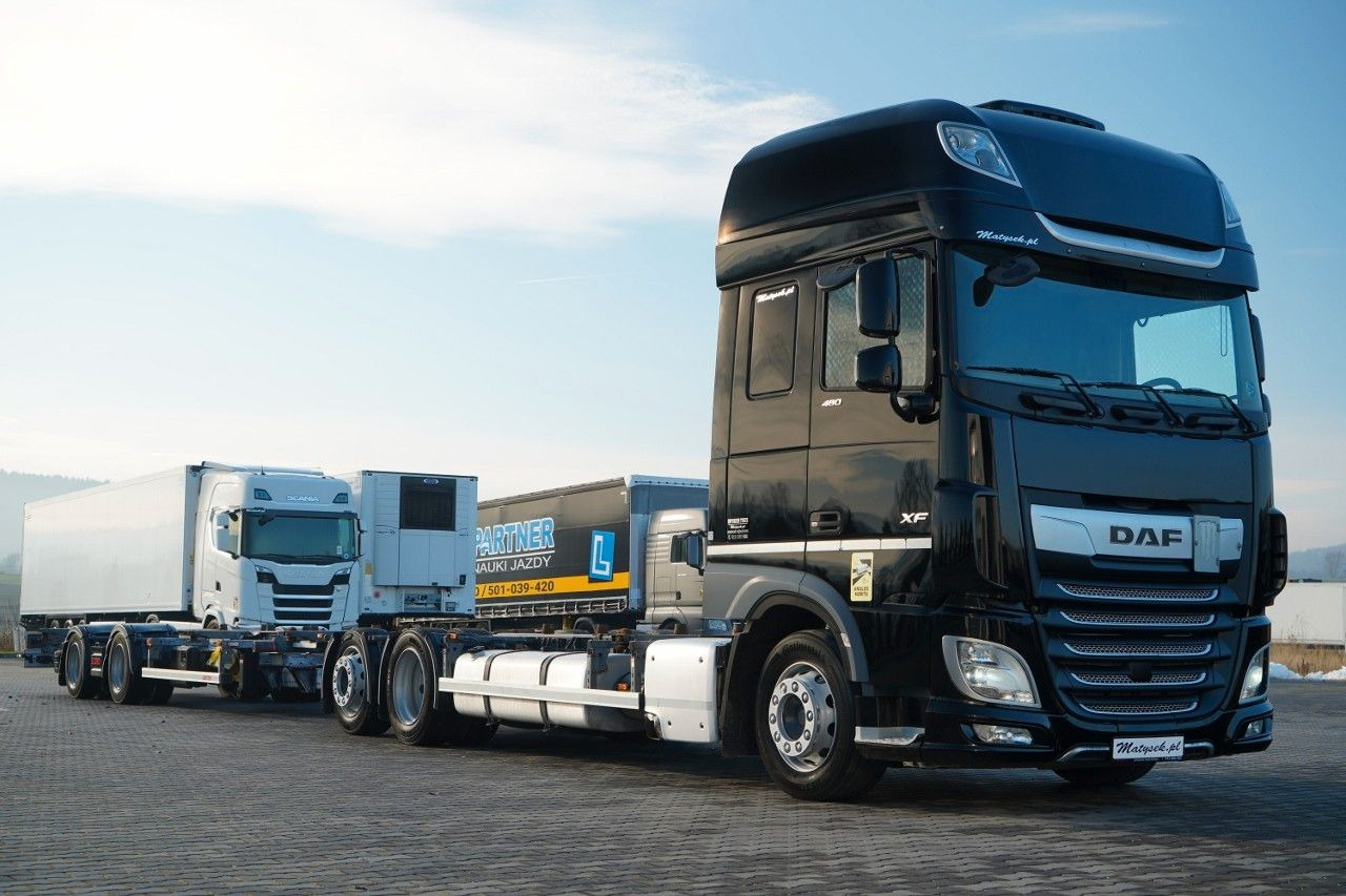 DAF XF 480 / BDF / 6X2 / ZESTAW TANDEM / SSC / I-PAR - Kontejnerski tovornjak/ Tovornjak z zamenljivim tovoriščem: slika 4 DAF XF 480 / BDF / 6X2 / ZESTAW TANDEM / SSC / I-PAR - Kontejnerski tovornjak/ Tovornjak z zamenljivim tovoriščem: slika 4