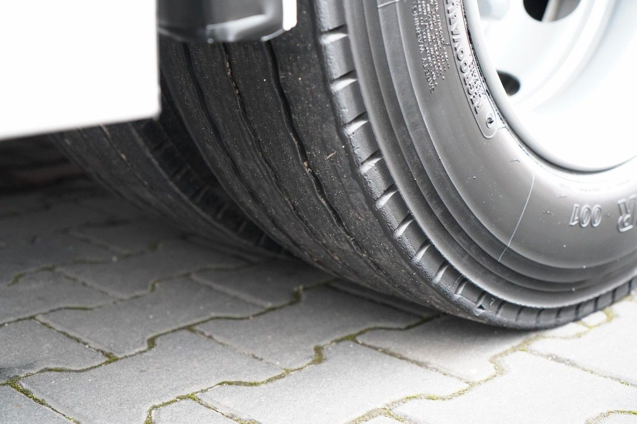 Tovornjak s ponjavo DAF XG 480 / ZESTAW TANDEM / 120 M3 / PRZEJAZDOWY /: slika 28 Tovornjak s ponjavo DAF XG 480 / ZESTAW TANDEM / 120 M3 / PRZEJAZDOWY /: slika 28