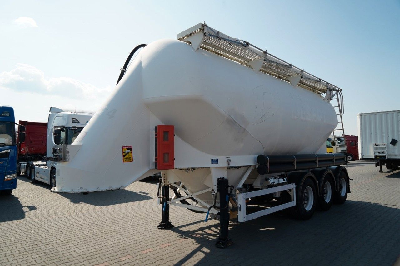 Feldbinder / CEMENTONACZEPA / 3 KOMORY / 36 000 - Silos cisterna: slika 4 Feldbinder / CEMENTONACZEPA / 3 KOMORY / 36 000 - Silos cisterna: slika 4