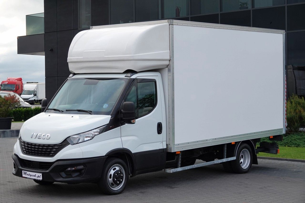 Iveco DAILY 3,0 D / KONTENER / 2021 / BLIŹNIAK / WINDA - Hladilno vozilo: slika 3 Iveco DAILY 3,0 D / KONTENER / 2021 / BLIŹNIAK / WINDA - Hladilno vozilo: slika 3