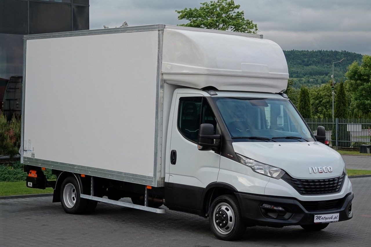 Iveco DAILY 3,0 D / KONTENER / 2021 / BLIŹNIAK / WINDA - Hladilno vozilo: slika 1 Iveco DAILY 3,0 D / KONTENER / 2021 / BLIŹNIAK / WINDA - Hladilno vozilo: slika 1