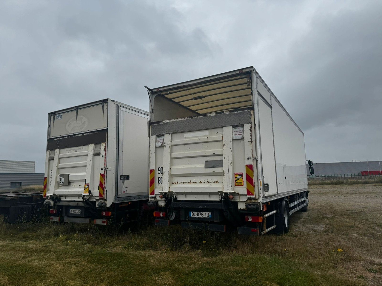 Renault D16 210 / 4x2 / KONTENER / 8.5M / WINDA DHOLLAND - Tovornjak zabojnik: slika 3 Renault D16 210 / 4x2 / KONTENER / 8.5M / WINDA DHOLLAND - Tovornjak zabojnik: slika 3