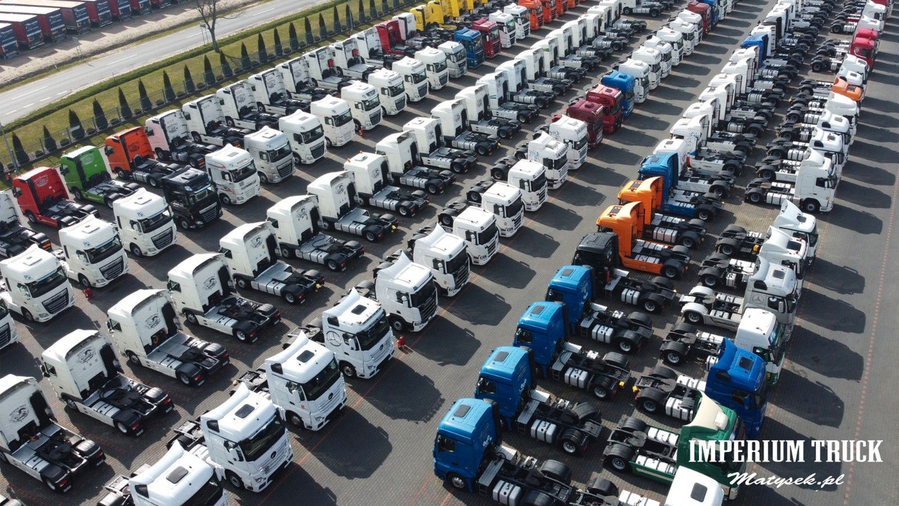 Renault D16 210 / 4x2 / KONTENER / 8.5M / WINDA DHOLLAND - Tovornjak zabojnik: slika 4 Renault D16 210 / 4x2 / KONTENER / 8.5M / WINDA DHOLLAND - Tovornjak zabojnik: slika 4