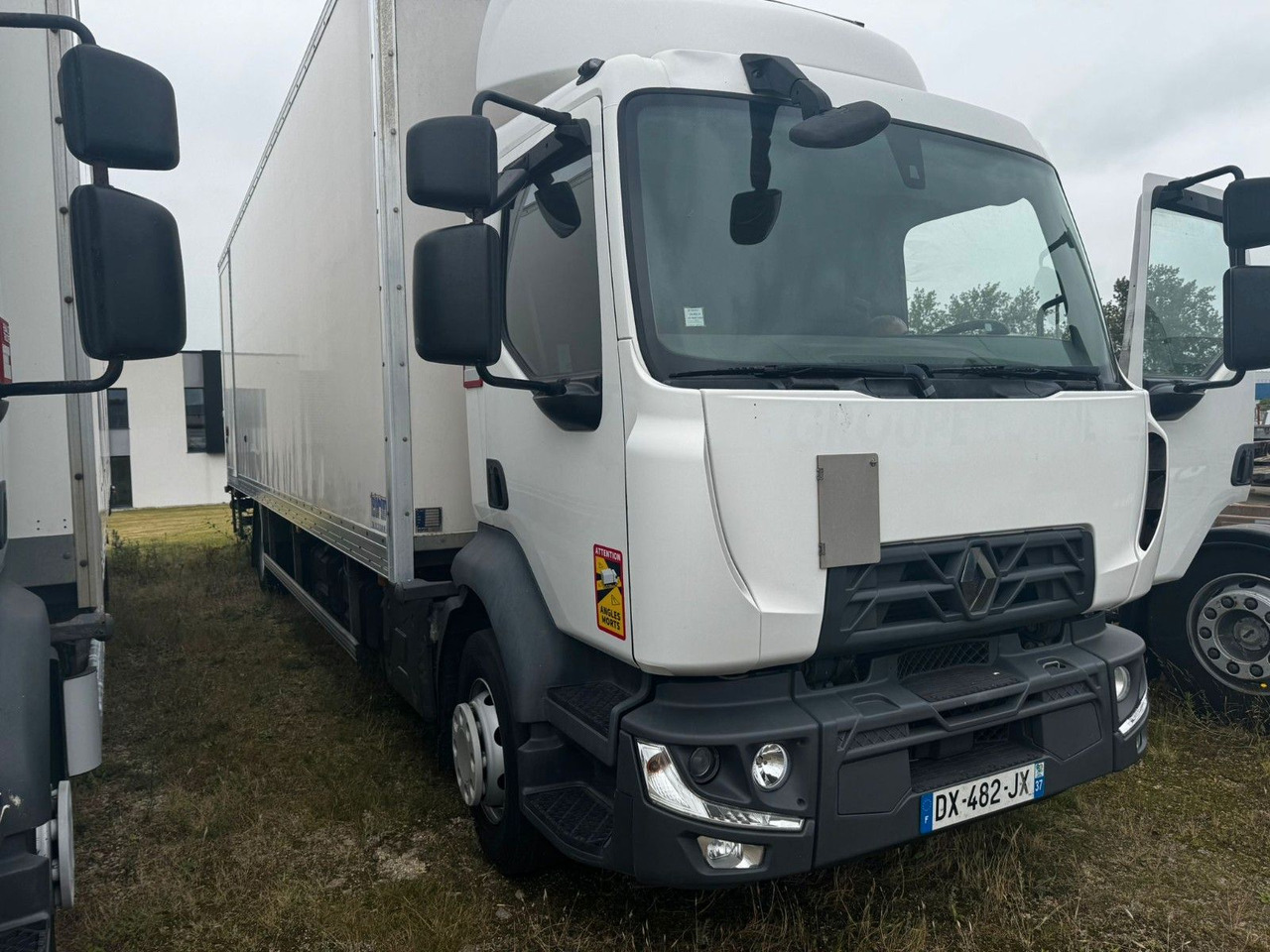 Renault D16 210 / 4x2 / KONTENER / 8.5M / WINDA DHOLLAND - Tovornjak zabojnik: slika 1 Renault D16 210 / 4x2 / KONTENER / 8.5M / WINDA DHOLLAND - Tovornjak zabojnik: slika 1