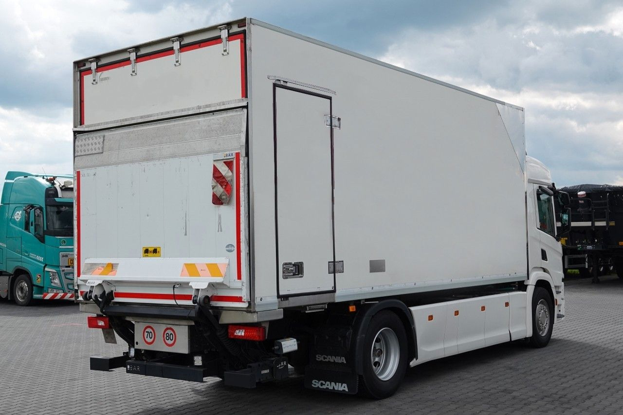 Scania P 280 / 4x2 / CHŁODNIA -6,2 M / AGREGAT FRIGO BL - Tovornjak zabojnik: slika 4 Scania P 280 / 4x2 / CHŁODNIA -6,2 M / AGREGAT FRIGO BL - Tovornjak zabojnik: slika 4