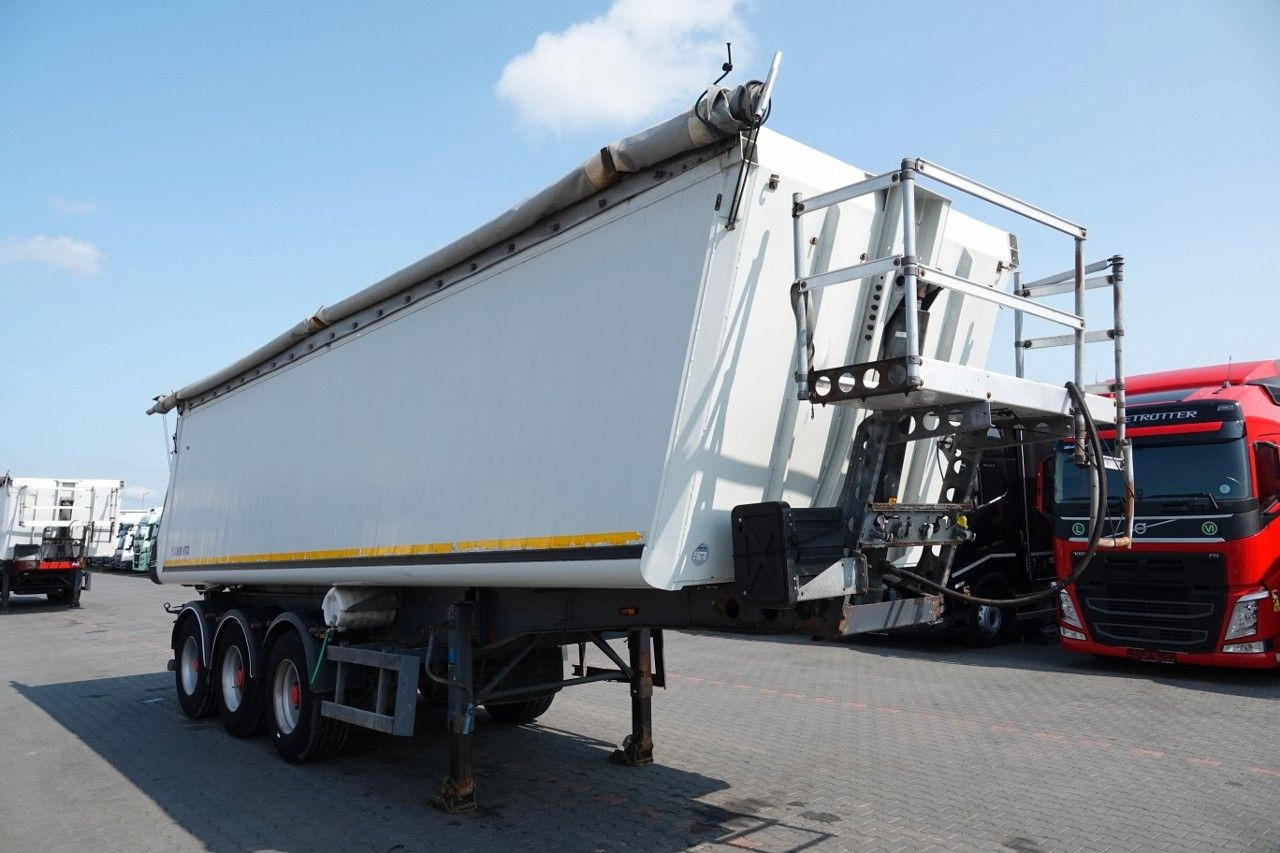 Schmitz Cargobull WYWROTKA 40 M3 / MULDA ALUMINIOWA / OŚ PODNOSZO - Kiper polprikolica: slika 2 Schmitz Cargobull WYWROTKA 40 M3 / MULDA ALUMINIOWA / OŚ PODNOSZO - Kiper polprikolica: slika 2