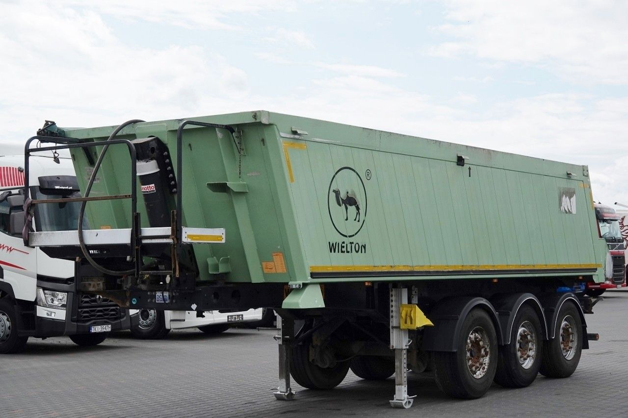 Schmitz Cargobull WYWROTKA 40 M3 / MULDA ALUMINIOWA / OŚ PODNOSZON - Kiper polprikolica: slika 2 Schmitz Cargobull WYWROTKA 40 M3 / MULDA ALUMINIOWA / OŚ PODNOSZON - Kiper polprikolica: slika 2