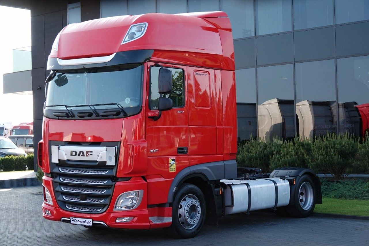 DAF XF 480 / LOW DECK / MEGA / 2021 / SSC / PO ZŁOTY - Vlačilec: slika 2 DAF XF 480 / LOW DECK / MEGA / 2021 / SSC / PO ZŁOTY - Vlačilec: slika 2