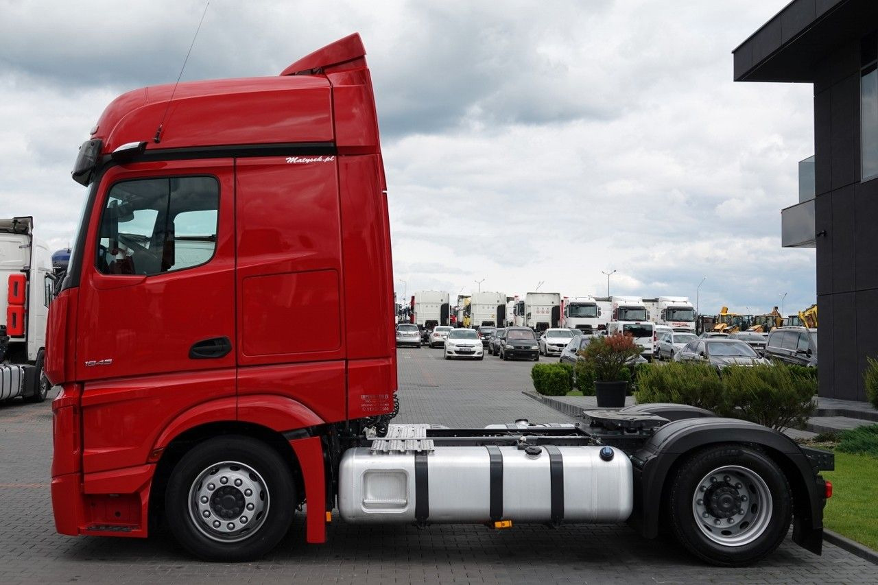 Mercedes-Benz ACTROS 1845 / LOW DECK / MEGA / BIG SPACE / PO - Vlačilec: slika 3 Mercedes-Benz ACTROS 1845 / LOW DECK / MEGA / BIG SPACE / PO - Vlačilec: slika 3