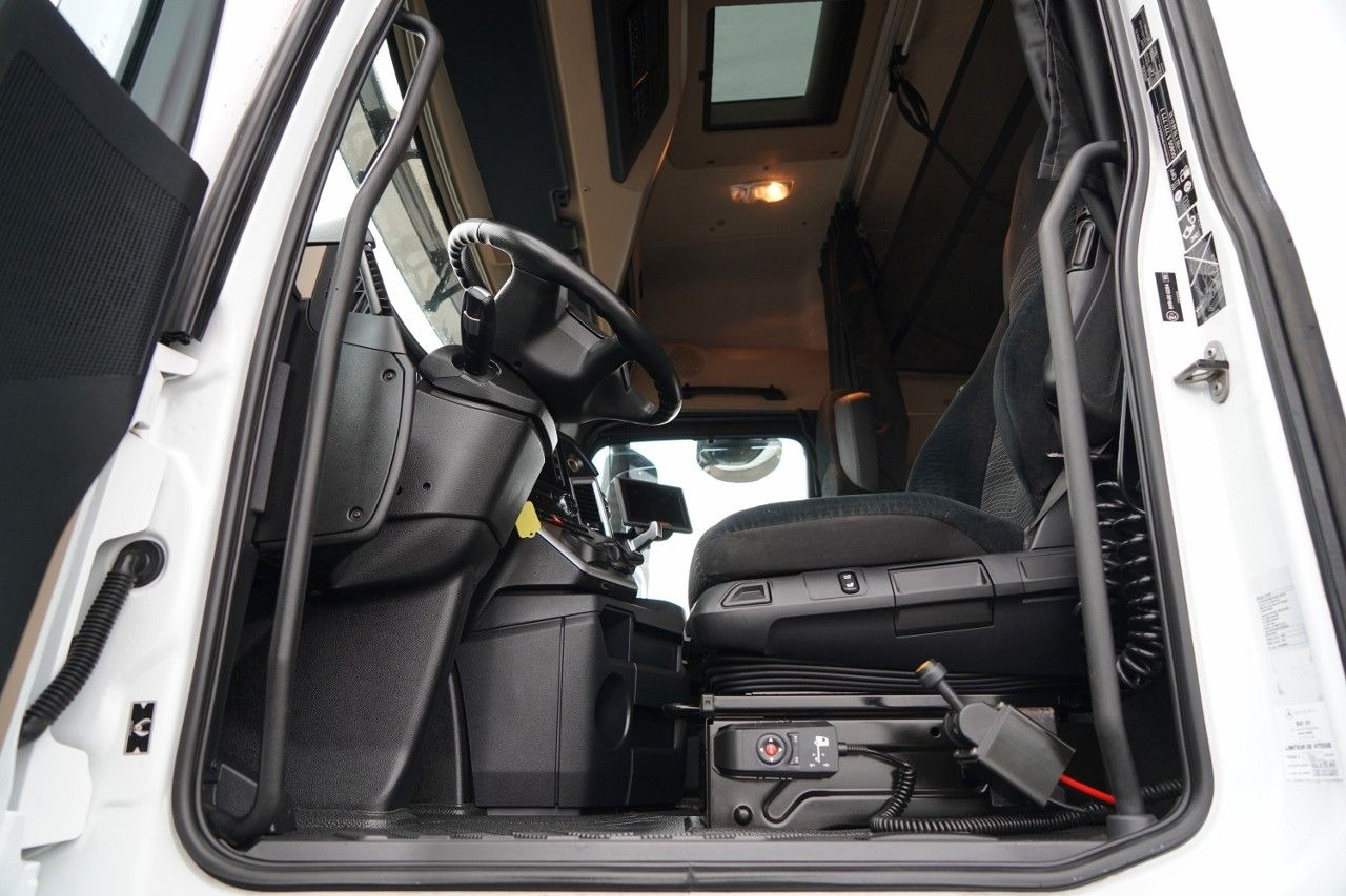 Vlačilec Mercedes-Benz ACTROS 1853 / HYDRAULIKA / RETARDER /  BIG SPACE: slika 23