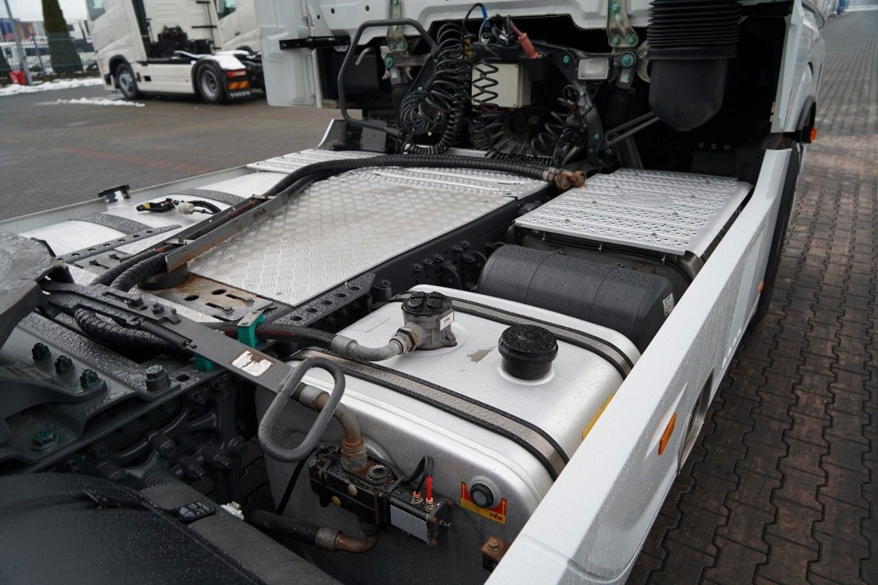 Vlačilec Mercedes-Benz ACTROS 1853 / HYDRAULIKA / RETARDER /  BIG SPACE: slika 16