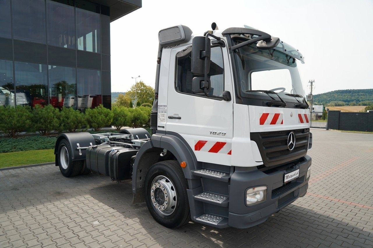 Mercedes-Benz AXOR 1829 / RETARDER / RAMA POD ZABUDOWĘ / 4 m / - Vlačilec: slika 2 Mercedes-Benz AXOR 1829 / RETARDER / RAMA POD ZABUDOWĘ / 4 m / - Vlačilec: slika 2