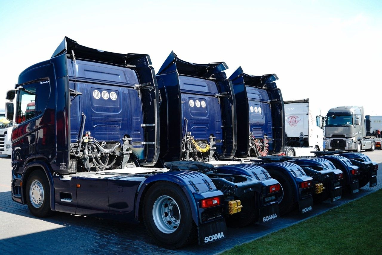 Scania R 450 / RETARDER / NISKA KABINA / PO KONTRAKCI - Vlačilec: slika 4 Scania R 450 / RETARDER / NISKA KABINA / PO KONTRAKCI - Vlačilec: slika 4