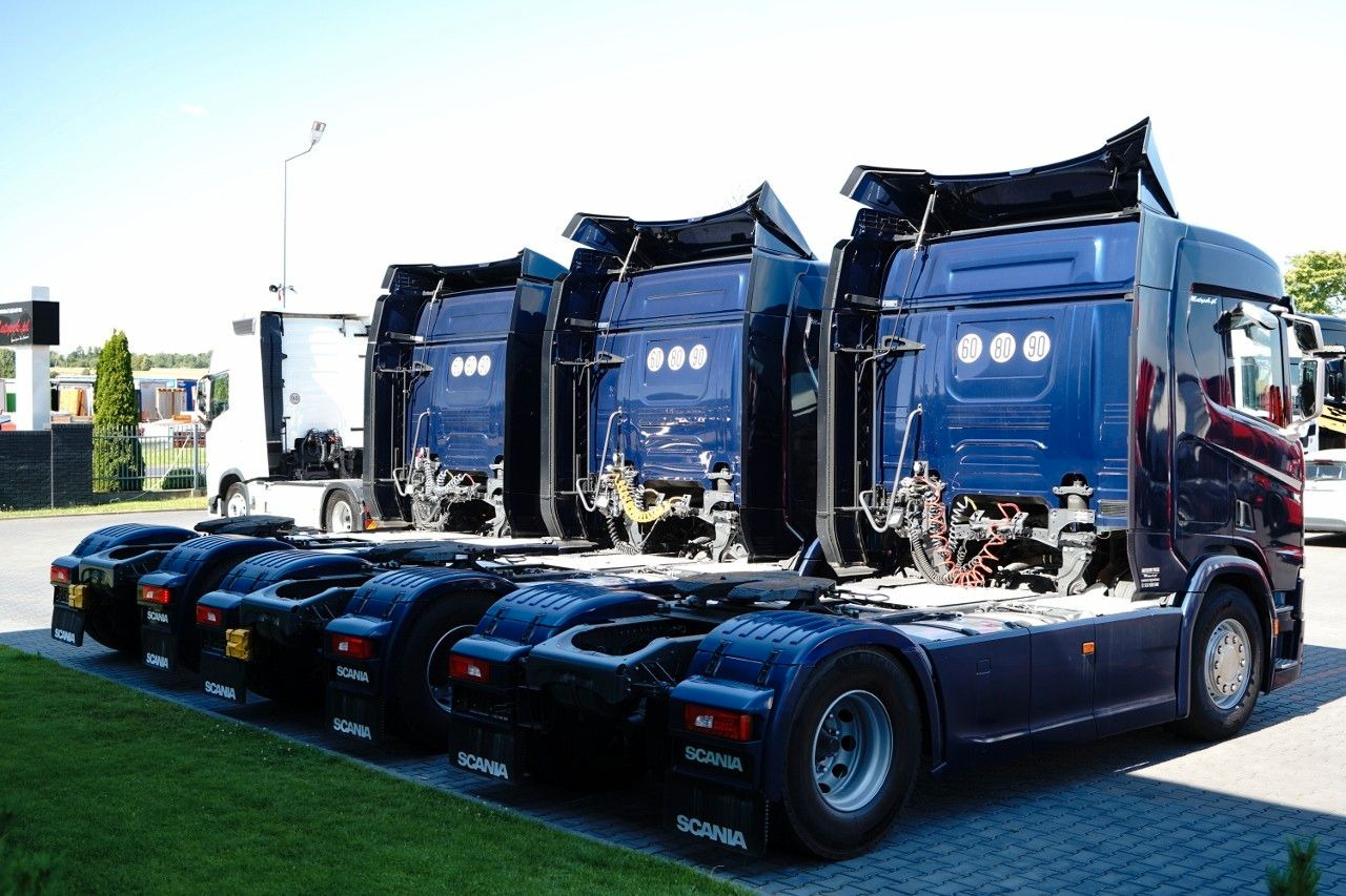 Scania R 450 / RETARDER / NISKA KABINA / PO KONTRAKCI - Vlačilec: slika 5 Scania R 450 / RETARDER / NISKA KABINA / PO KONTRAKCI - Vlačilec: slika 5