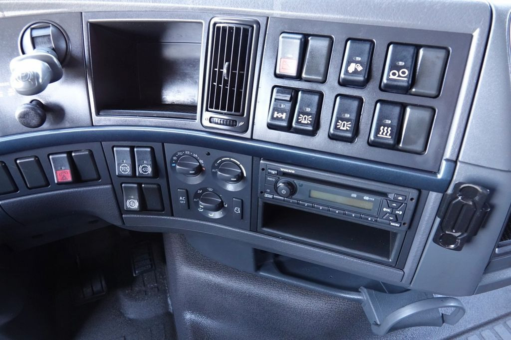 Vlačilec Volvo FH 500 / 6x2 / RETARDER / PEŁNY ADR / PUSHER / O Volvo FH 500 / 6x2 / RETARDER / PEŁNY ADR / PUSHER / O: slika 13