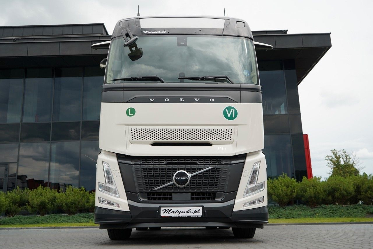 Volvo FH 500 AERO / 2025 ROK / I-SAVE / XXL / 50 TYS. - Vlačilec: slika 2 Volvo FH 500 AERO / 2025 ROK / I-SAVE / XXL / 50 TYS. - Vlačilec: slika 2