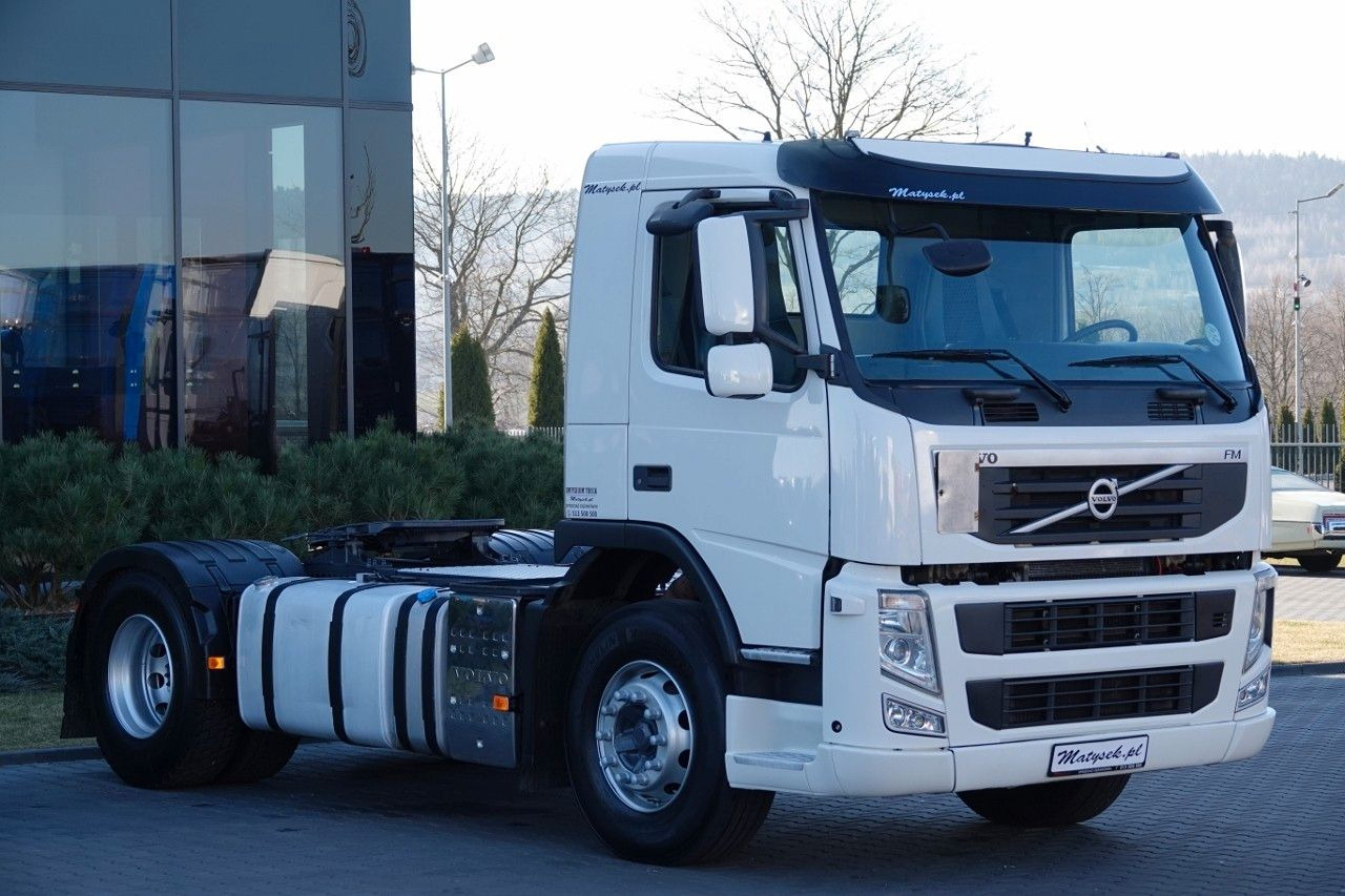 Volvo FM 380 / PEŁNY ADR / DZIENNA NISKA KABINA / EURO - Vlačilec: slika 2 Volvo FM 380 / PEŁNY ADR / DZIENNA NISKA KABINA / EURO - Vlačilec: slika 2