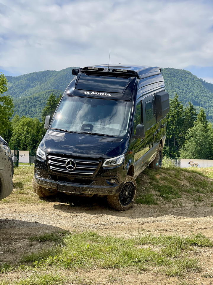 ADRIA Super Twin 600 SP - Kombi avtodom: slika 3 ADRIA Super Twin 600 SP - Kombi avtodom: slika 3