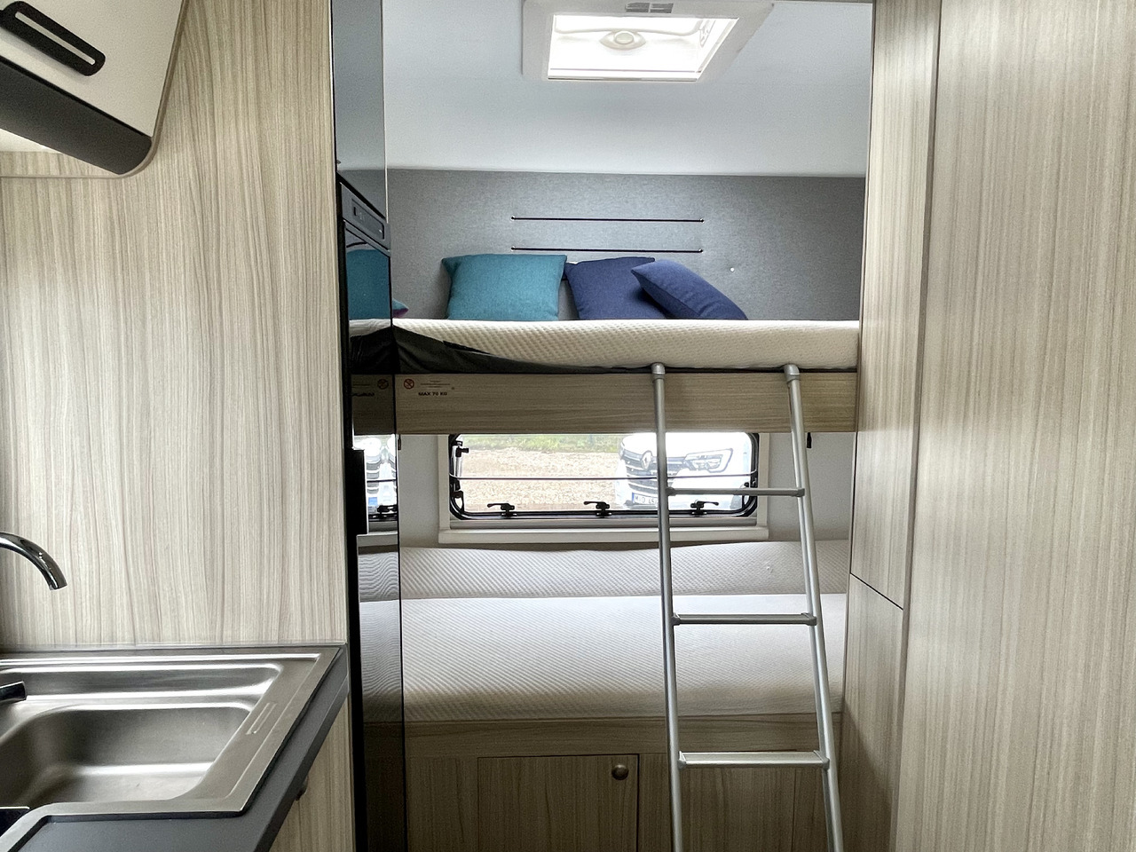 SUN LIVING A 70DK lizing SUN LIVING A 70DK: slika 10 SUN LIVING A 70DK lizing SUN LIVING A 70DK: slika 10