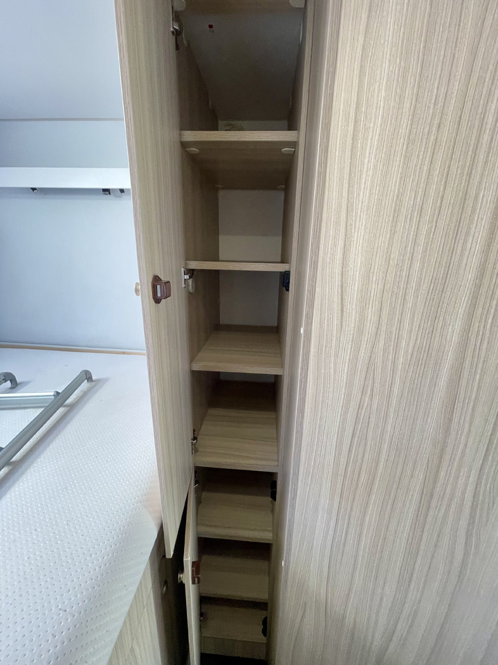 Alkoven avtodom SUN LIVING A 75DP: slika 13