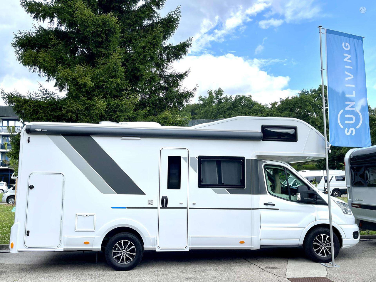 Sun Living A70DK - Alkoven avtodom: slika 2 Sun Living A70DK - Alkoven avtodom: slika 2