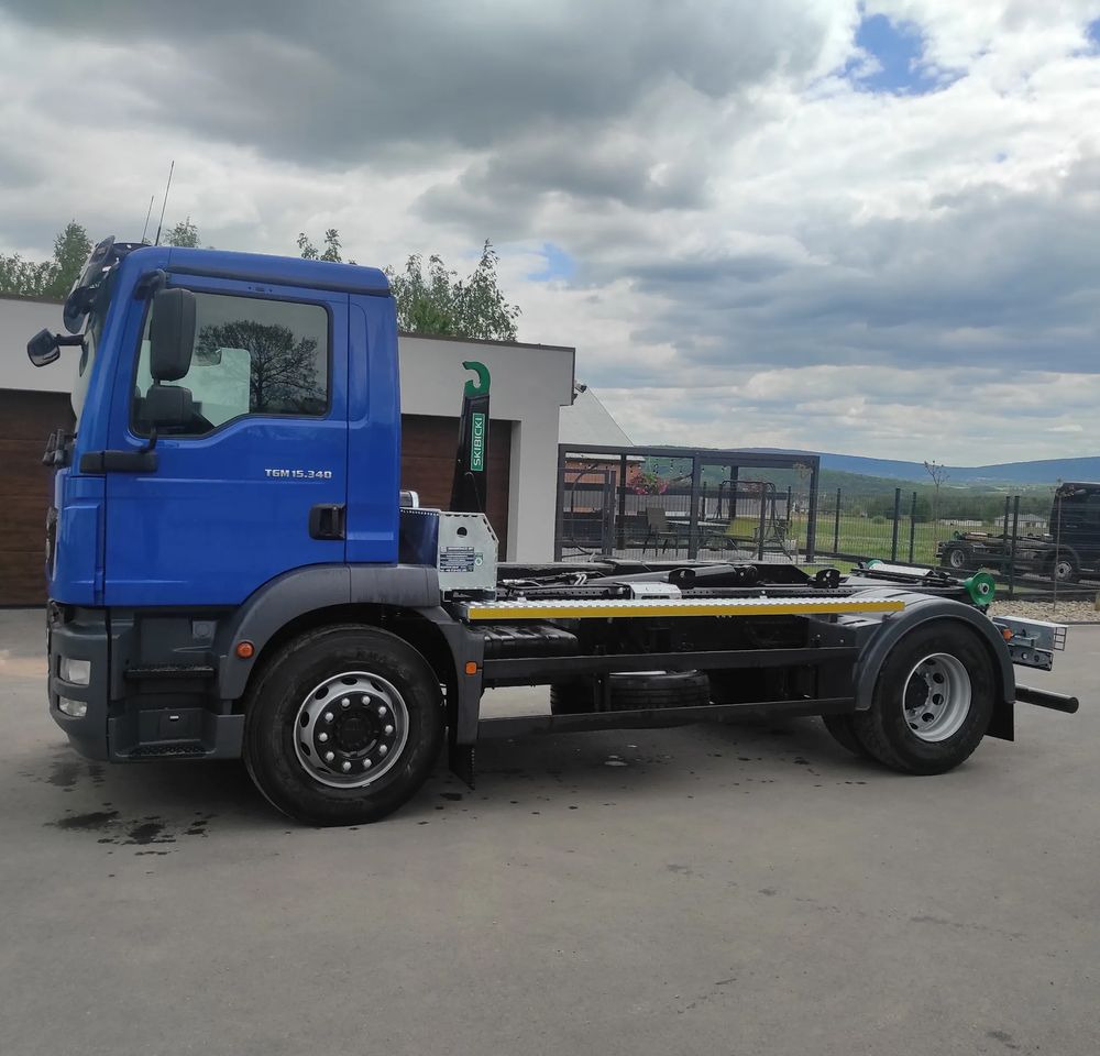 MAN TGM 18.340 urządzenie hakowe AXOR - Kotalni prekucni tovornjak: slika 1 MAN TGM 18.340 urządzenie hakowe AXOR - Kotalni prekucni tovornjak: slika 1