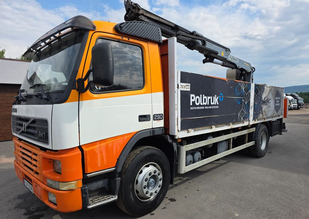 Volvo FM7 - Tovornjak s kesonom, Tovornjak z dvigalom: slika 1 Volvo FM7 - Tovornjak s kesonom, Tovornjak z dvigalom: slika 1