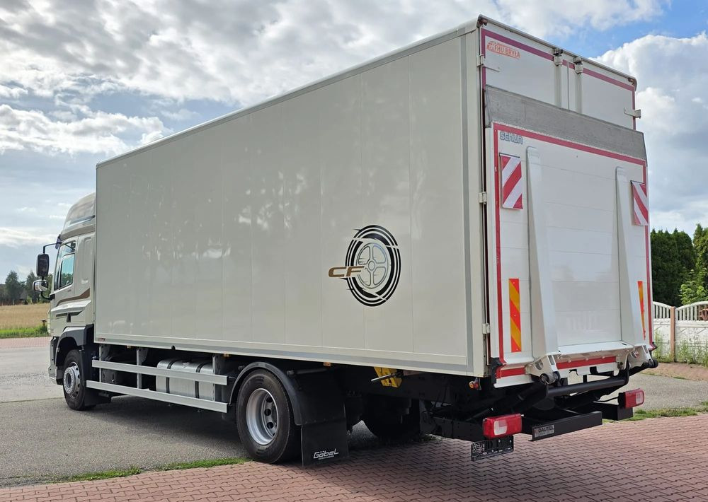 DAF CF 330 / 10.2017 / KONTENER MEBLOWY / IZOTERMA / WINDA / 18 PALET / E6 / NISKI PRZEBIEG / Z NIEMIEC / JAK NOWY / DUŻY SILNIK 10 837cm3// - Tovornjak zabojnik: slika 5 DAF CF 330 / 10.2017 / KONTENER MEBLOWY / IZOTERMA / WINDA / 18 PALET / E6 / NISKI PRZEBIEG / Z NIEMIEC / JAK NOWY / DUŻY SILNIK 10 837cm3// - Tovornjak zabojnik: slika 5