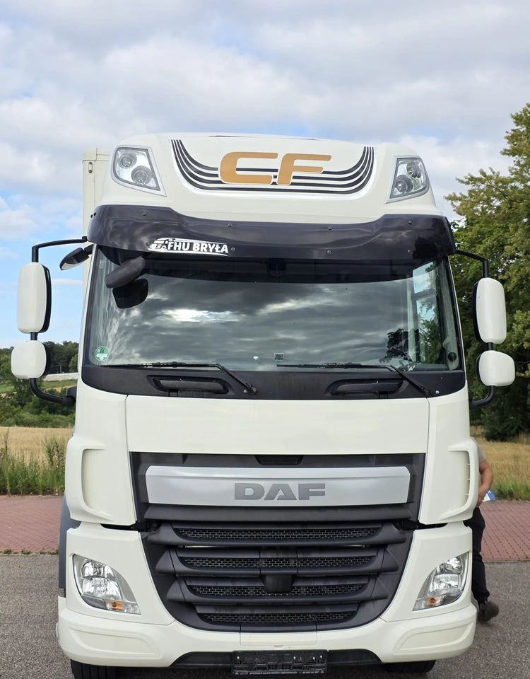 DAF CF 330 / 10.2017 / KONTENER MEBLOWY / IZOTERMA / WINDA / 18 PALET / E6 / NISKI PRZEBIEG / Z NIEMIEC / JAK NOWY / DUŻY SILNIK 10 837cm3// - Tovornjak zabojnik: slika 3 DAF CF 330 / 10.2017 / KONTENER MEBLOWY / IZOTERMA / WINDA / 18 PALET / E6 / NISKI PRZEBIEG / Z NIEMIEC / JAK NOWY / DUŻY SILNIK 10 837cm3// - Tovornjak zabojnik: slika 3
