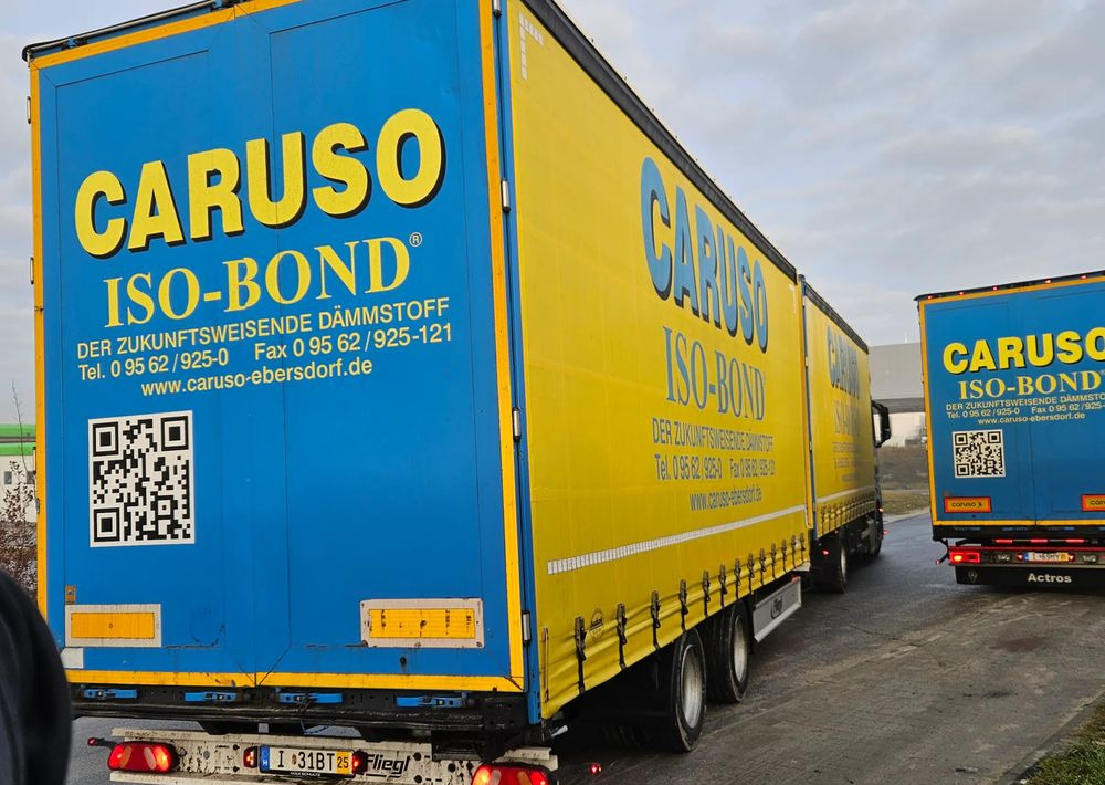 Fliegl PRZYCZEPA CIĘŻAROWA / 60m3 / 2 SZT IDENTYCZNE / NOWE PLANDEKI W CENIE / 3M WYSOKA / TANDEM / 2 OSIE / 19 PALET / DOLNY SPRZĘG / 18 TON DMC / 13 TON ŁADOWNOŚĆ - Prikolica s ponjavo: slika 4 Fliegl PRZYCZEPA CIĘŻAROWA / 60m3 / 2 SZT IDENTYCZNE / NOWE PLANDEKI W CENIE / 3M WYSOKA / TANDEM / 2 OSIE / 19 PALET / DOLNY SPRZĘG / 18 TON DMC / 13 TON ŁADOWNOŚĆ - Prikolica s ponjavo: slika 4