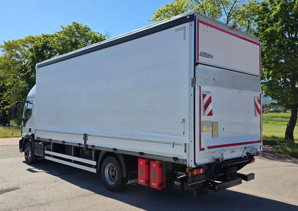 Iveco EUROCARGO 160E320/FIRANKA/WINDA/AUTOMAT/NISKI PRZEBIEG/E6/SPROWADZONY/PIERWSZY WŁAŚCICIEL - Tovornjak s ponjavo: slika 3 Iveco EUROCARGO 160E320/FIRANKA/WINDA/AUTOMAT/NISKI PRZEBIEG/E6/SPROWADZONY/PIERWSZY WŁAŚCICIEL - Tovornjak s ponjavo: slika 3