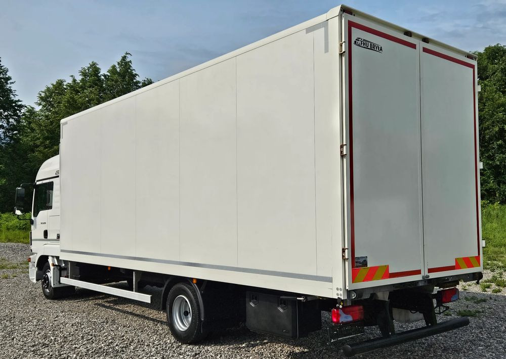 MAN TGL 12.250 / KONTENER / IZOTERMA / WINDA / 2019R / EURO 6 / PEŁEN SERWIS / 6 TON ŁADOWNOŚĆ / SPROWADZONY / ZADBANY / JAK NOWY / KSIĄŻKA SERWISOWA / E6 / 17 PALET - Tovornjak zabojnik: slika 5 MAN TGL 12.250 / KONTENER / IZOTERMA / WINDA / 2019R / EURO 6 / PEŁEN SERWIS / 6 TON ŁADOWNOŚĆ / SPROWADZONY / ZADBANY / JAK NOWY / KSIĄŻKA SERWISOWA / E6 / 17 PALET - Tovornjak zabojnik: slika 5