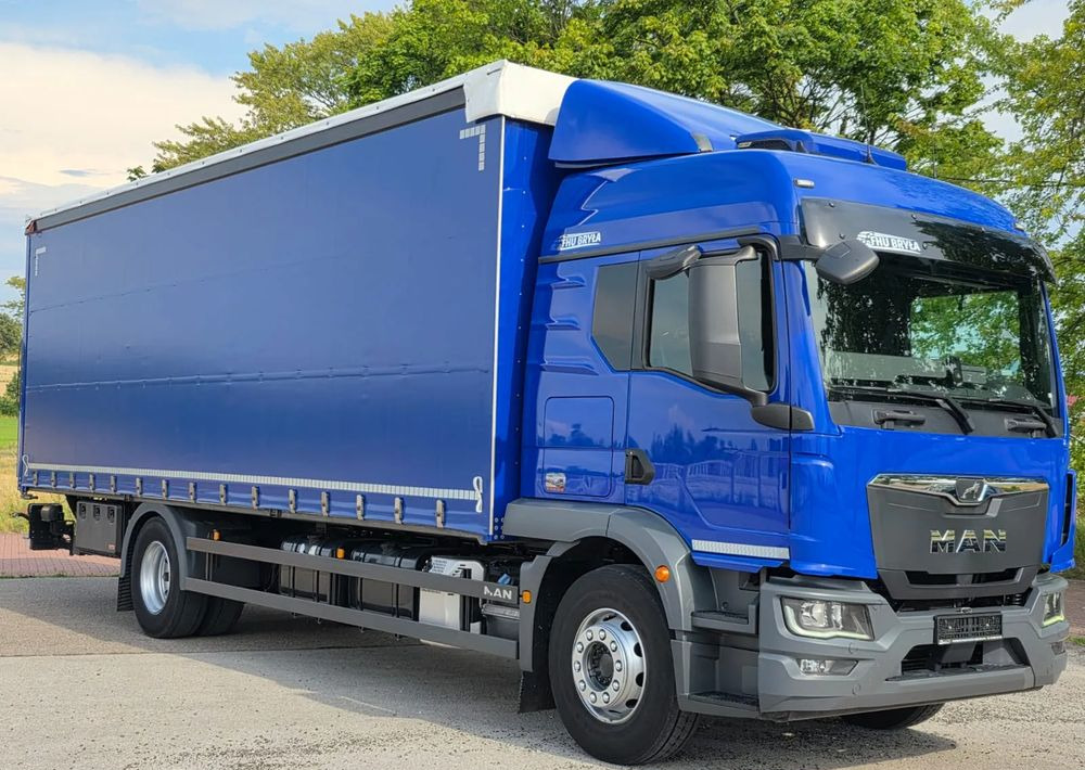 MAN TGM 18.320 / 18.290 / NOWY MODEL / E6 / 20PALET / 9200 ŁADOWNOŚĆ / SERWISOWANY / NISKI PRZEBIEG / WINDA / FIRANKA / SPROWADZONY / 2021 / NISKI PRZEBIEG /PIERWSZY WŁAŚCICIEL/ - Tovornjak s ponjavo: slika 1 MAN TGM 18.320 / 18.290 / NOWY MODEL / E6 / 20PALET / 9200 ŁADOWNOŚĆ / SERWISOWANY / NISKI PRZEBIEG / WINDA / FIRANKA / SPROWADZONY / 2021 / NISKI PRZEBIEG /PIERWSZY WŁAŚCICIEL/ - Tovornjak s ponjavo: slika 1