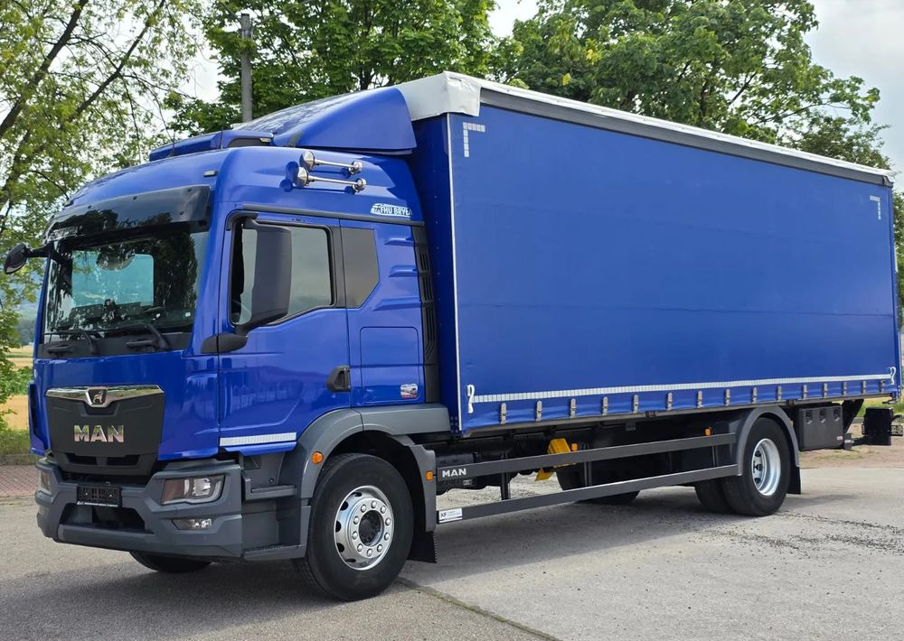 MAN TGM 18.320 / 18.290 / NOWY MODEL / E6 / 20PALET / 9200 ŁADOWNOŚĆ / SERWISOWANY / NISKI PRZEBIEG / WINDA / FIRANKA / SPROWADZONY / 2021 / NISKI PRZEBIEG /PIERWSZY WŁAŚCICIEL/ - Tovornjak s ponjavo: slika 2 MAN TGM 18.320 / 18.290 / NOWY MODEL / E6 / 20PALET / 9200 ŁADOWNOŚĆ / SERWISOWANY / NISKI PRZEBIEG / WINDA / FIRANKA / SPROWADZONY / 2021 / NISKI PRZEBIEG /PIERWSZY WŁAŚCICIEL/ - Tovornjak s ponjavo: slika 2