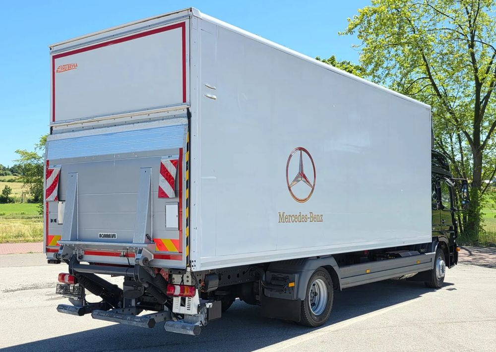 Mercedes-Benz ATEGO 1527/1530/IZOTERMA/WINDA/SPROWADZONY/E6/PIERWSZY WŁAŚCICIEL/AUTOMAT/18EURO PALET/STAN BARDZO DOBRY - Tovornjak hladilnik: slika 4 Mercedes-Benz ATEGO 1527/1530/IZOTERMA/WINDA/SPROWADZONY/E6/PIERWSZY WŁAŚCICIEL/AUTOMAT/18EURO PALET/STAN BARDZO DOBRY - Tovornjak hladilnik: slika 4