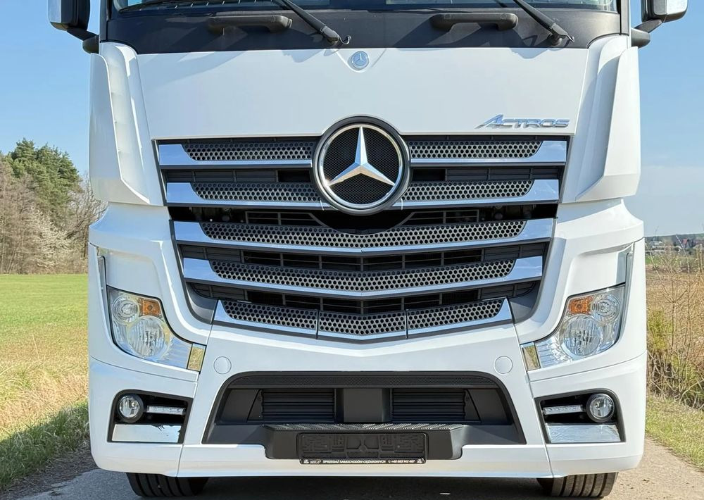 Mercedes-Benz ACTROS 1853/1845/E6/BIG SPACE/STANDARD/2019/ALUSY/NISKI PRZEBIEG/ - Vlačilec: slika 4 Mercedes-Benz ACTROS 1853/1845/E6/BIG SPACE/STANDARD/2019/ALUSY/NISKI PRZEBIEG/ - Vlačilec: slika 4