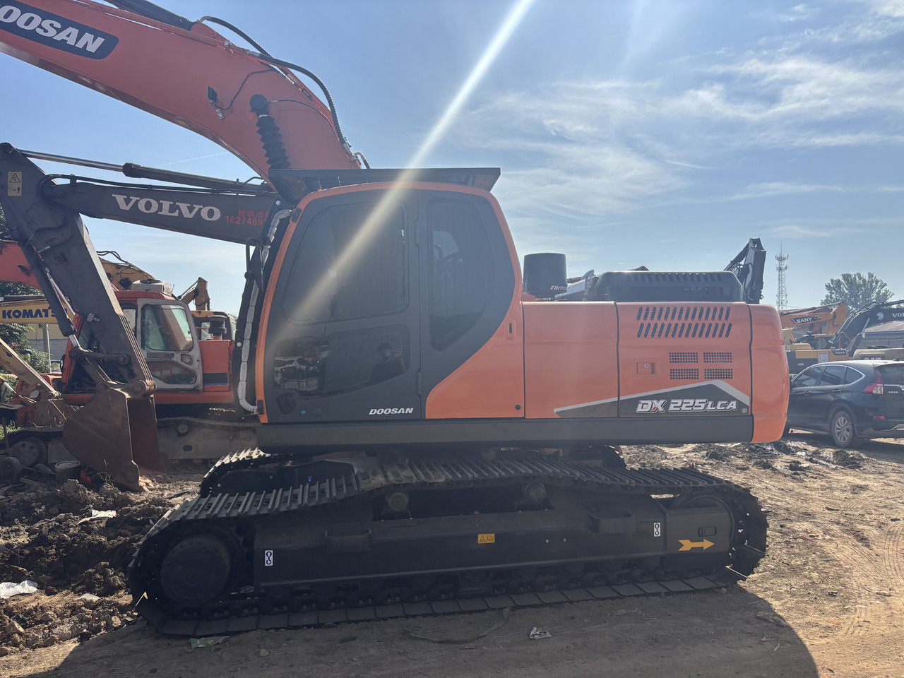 DOOSAN Korea imports doosan DX225 - Bager goseničar: slika 1 DOOSAN Korea imports doosan DX225 - Bager goseničar: slika 1