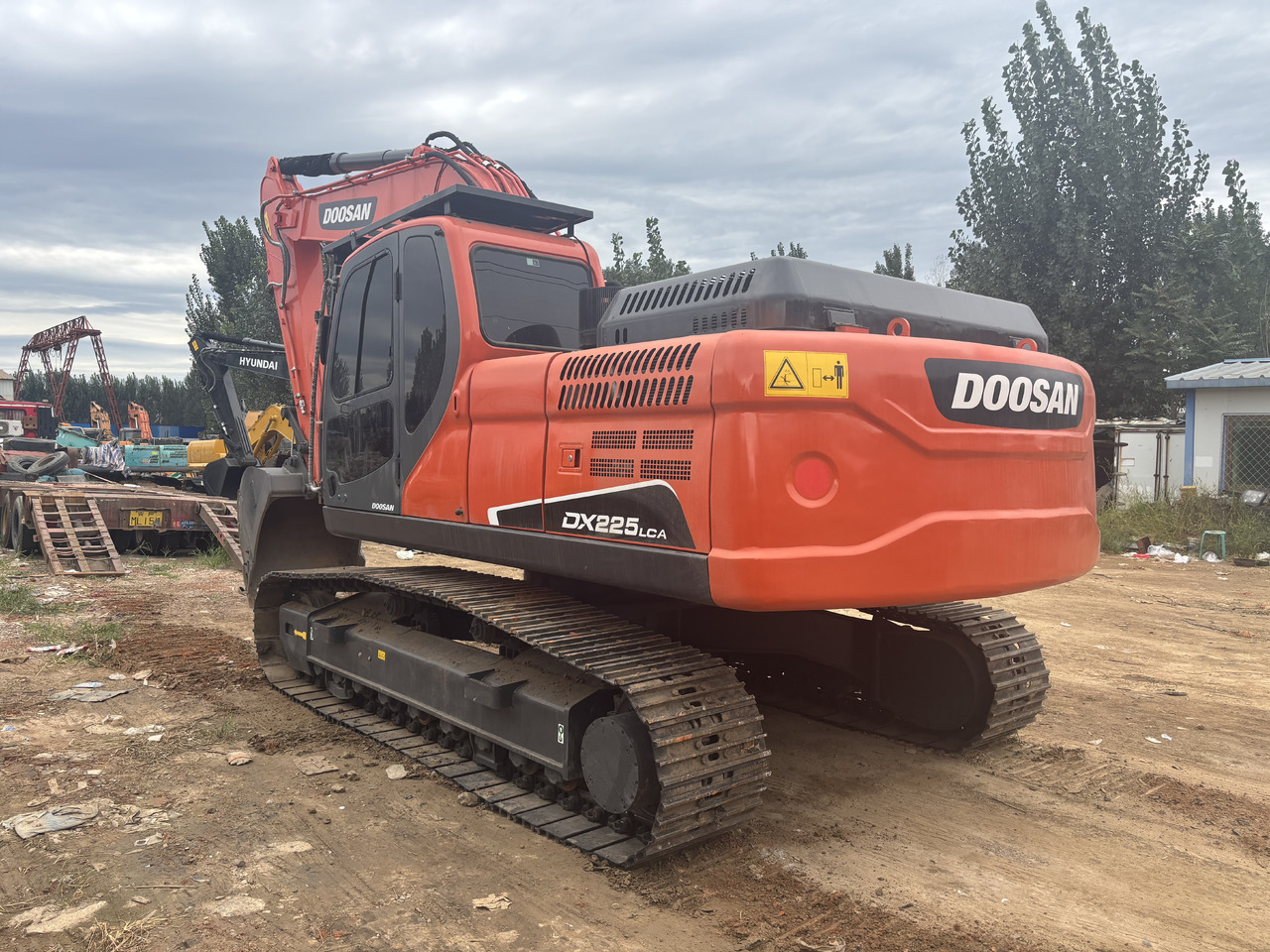 Doosan DX 225 Korea imports doosan DX225 - Bager goseničar: slika 5 Doosan DX 225 Korea imports doosan DX225 - Bager goseničar: slika 5