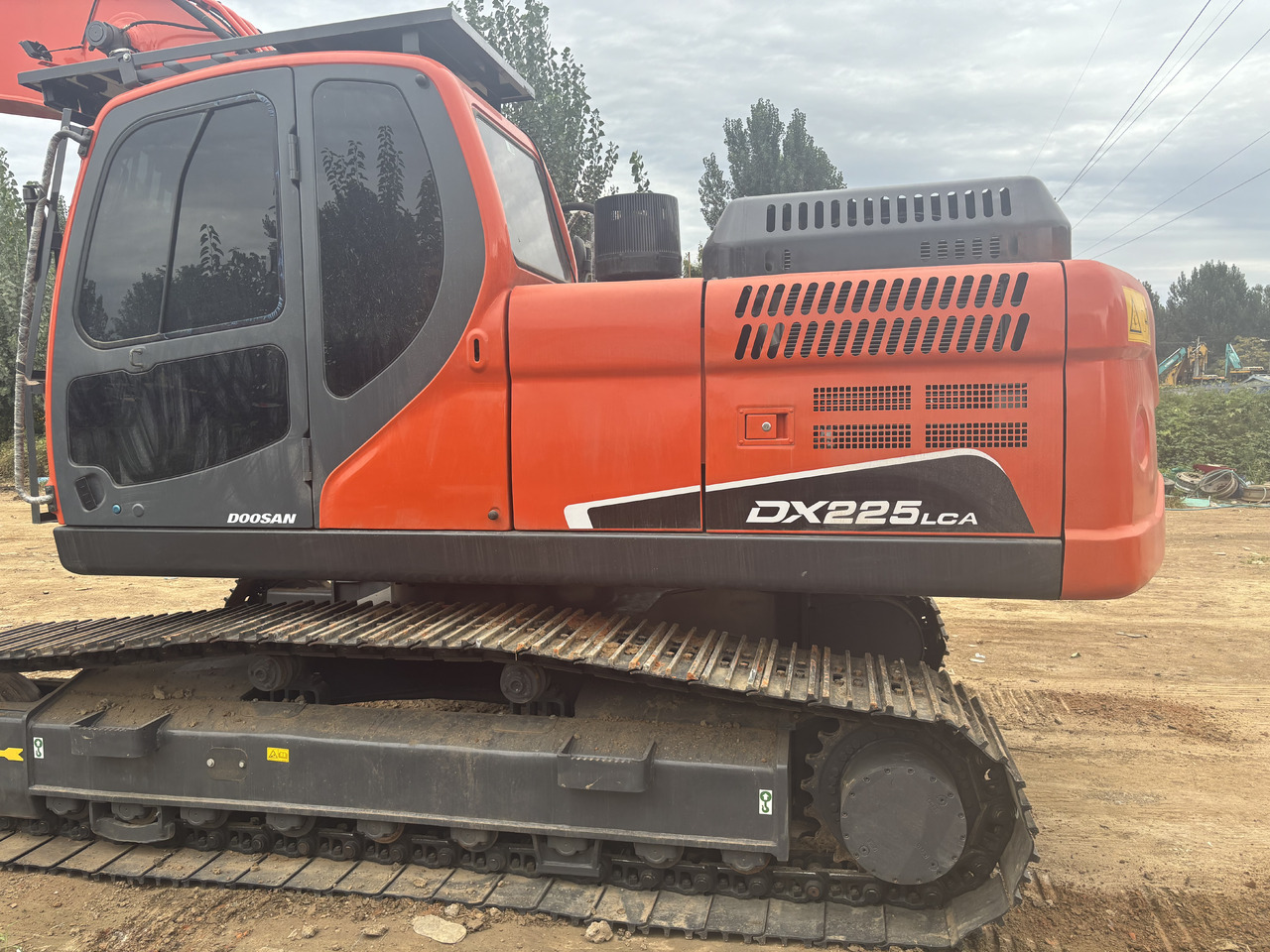 Doosan DX 225 Korea imports doosan DX225 - Bager goseničar: slika 2 Doosan DX 225 Korea imports doosan DX225 - Bager goseničar: slika 2