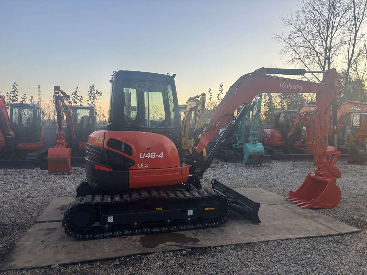 KUBOTA Kubota U48-4 - Mini bager: slika 1 KUBOTA Kubota U48-4 - Mini bager: slika 1