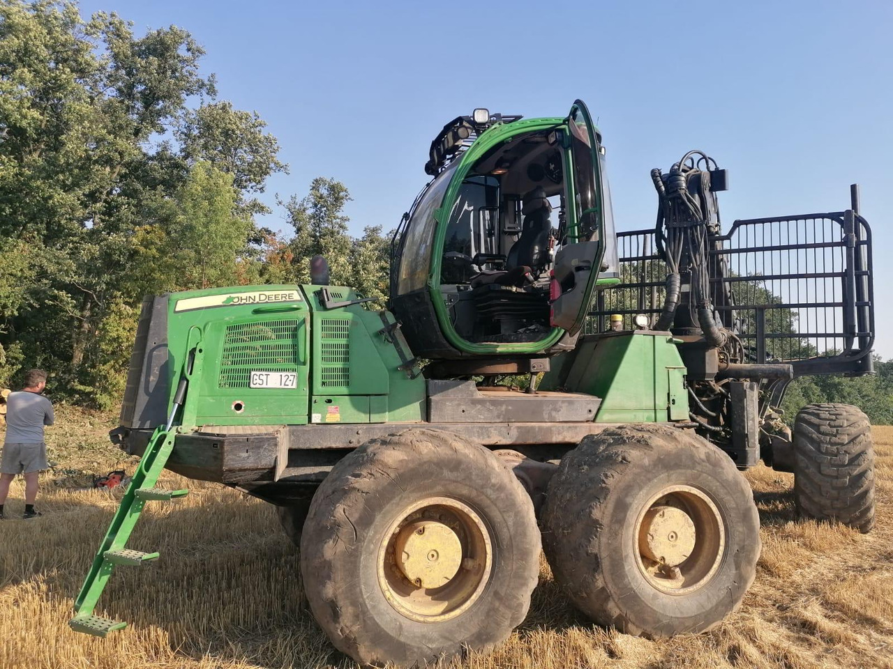 JOHN DEERE 1910E - Forvarder: slika 3 JOHN DEERE 1910E - Forvarder: slika 3