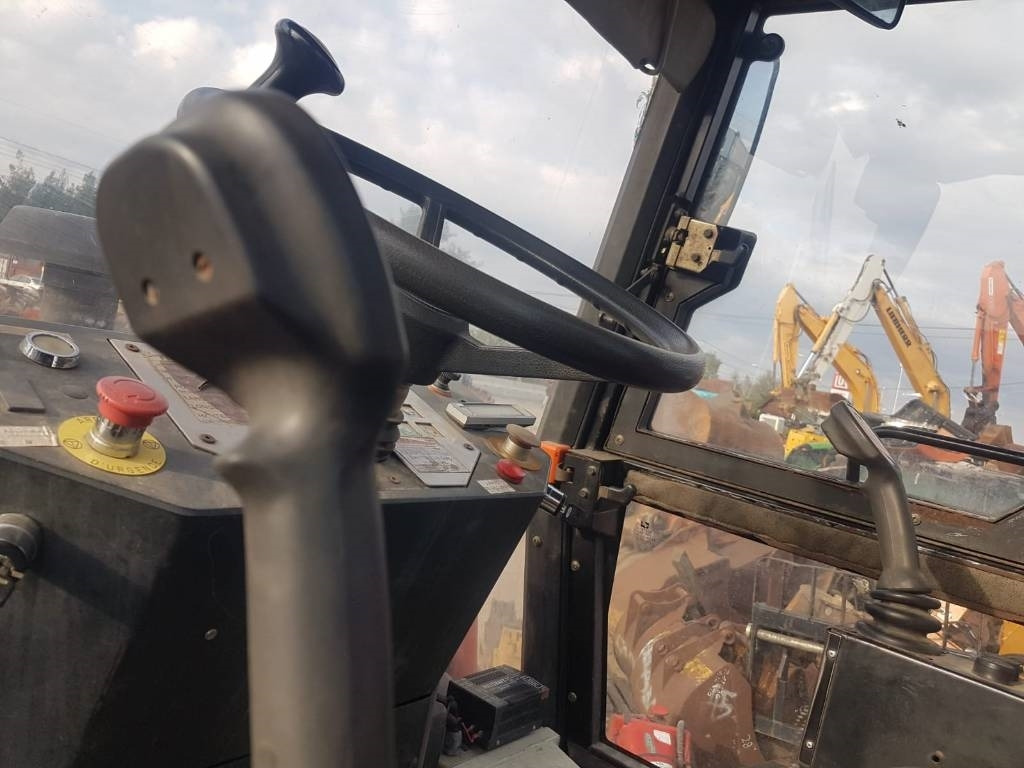 Cestni valjar Ammann AV 95: slika 7 Cestni valjar Ammann AV 95: slika 7